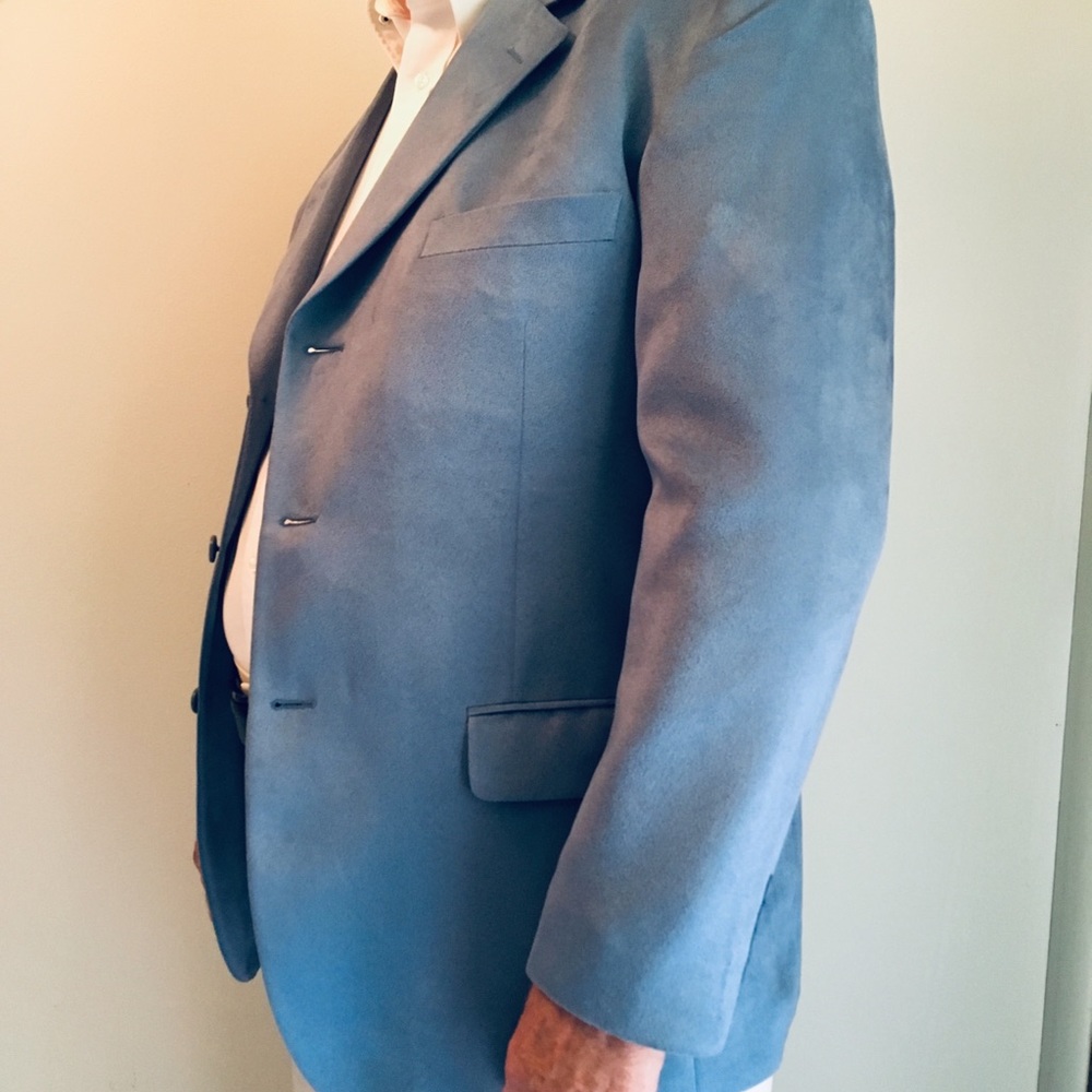 Alfani sport coat. Size 44 Reg. Buttery soft.